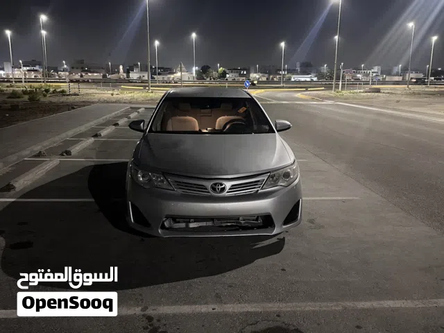 2014 تويوتا كامري GL