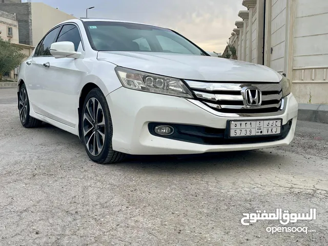 Honda Accord DX in Al Riyadh