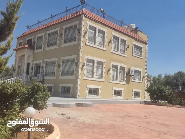 مادبا حواره مزرعه للبيع