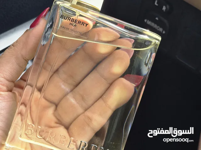 عطر Burberry her للنساء مع المسك والفانيليا