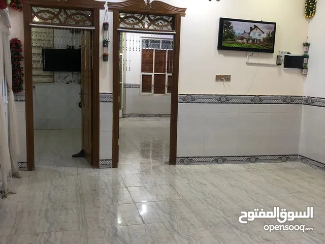 150 m2 2 Bedrooms Townhouse for Sale in Basra Muhandiseen