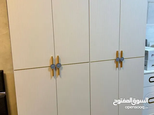 كنتور 4 باب موديل اوربي
