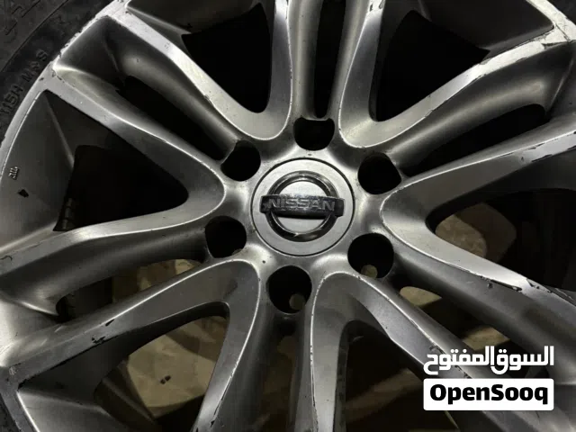 ديسكو نيسان باترول اصلي وعجلة الدار دنلوب