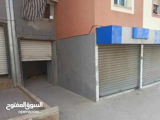 محل تجاري للبيع في حي جديد قابل ان يكون محل لبيع مستلزمات الحلويات أو بريد السريع أو أي نشاط آخر