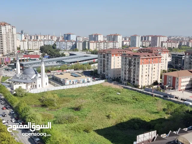 دوبلكس للبيع في اسطنبول تطل على البحر بمنطقة بيليك دوزو. حي عدنان قهوجي
