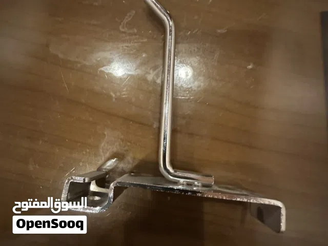 ستاندات حديد متنوعة الاحجام