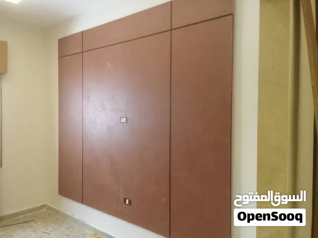 تجهيز المحلات التجارية وتركيب بديل الخشب وبديل الشيبورد