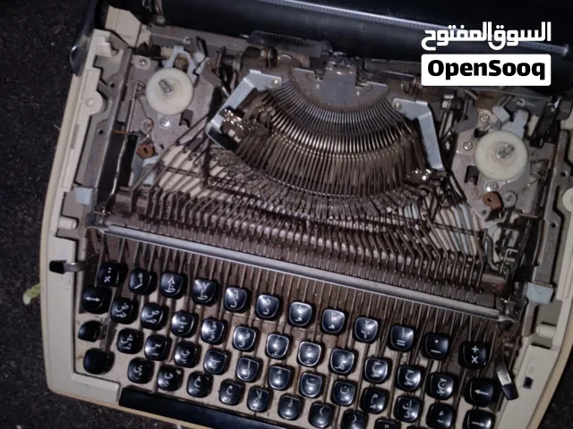 تلفزيون نوع ساميكس وطابعه اثريه من عام 1970 للبيع في عجلون عبين