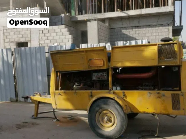 ترميم الخرسانة بالرمل وتكسير وتنظيم الحديد