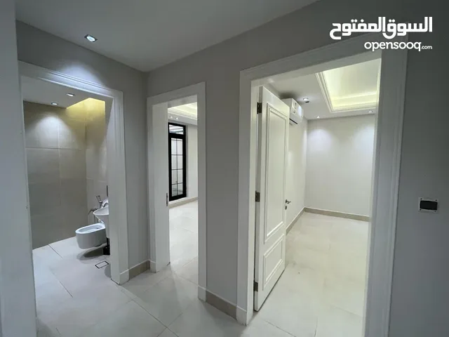 170 m2 2 Bedrooms Apartments for Rent in Dammam Iskan Dammam