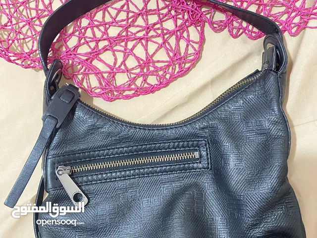 جناط اصلية ماركت مختلفة