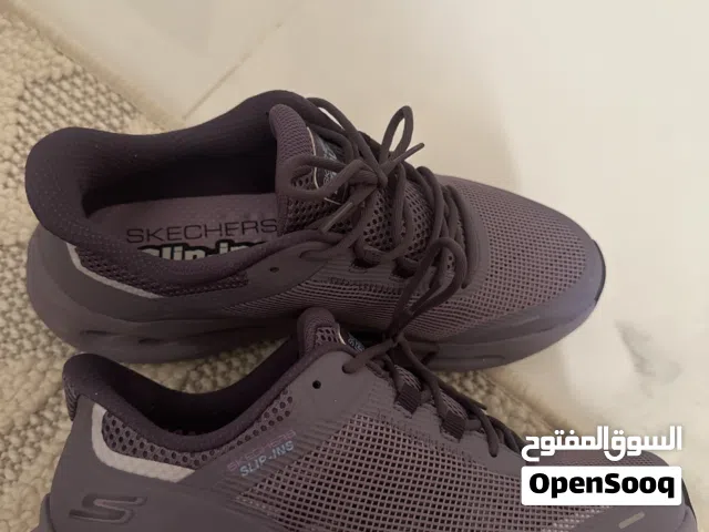 Skechers sneakers slip-ins with a nice price