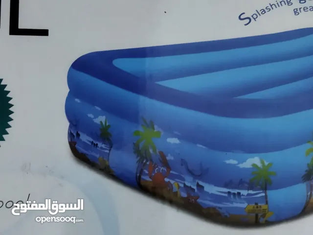 بركة مسبح حجم كبير