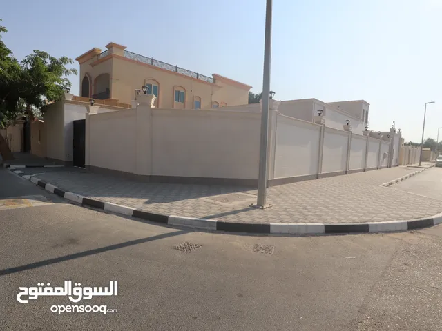 للبيع فيلا في الشارقه - المنصوره من المالك مباشره ب مليون و700 ألف