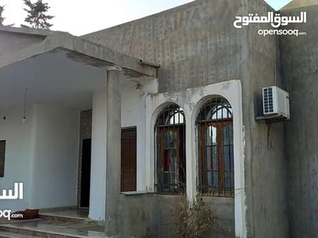 320 m2 5 Bedrooms Townhouse for Sale in Tripoli Al-Bivio