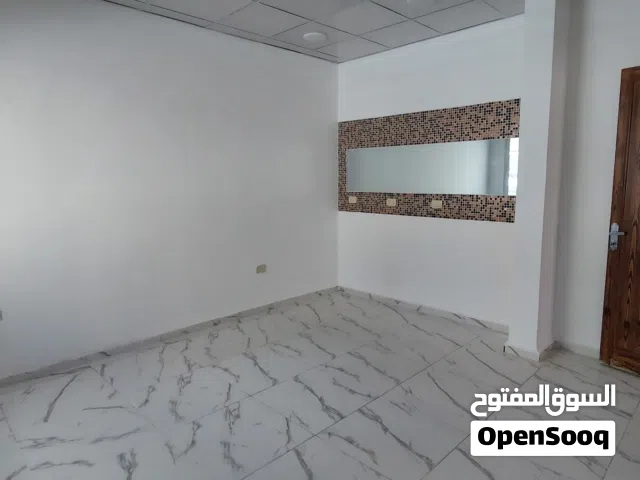 شقة طابق ارضي للإيجار كعيادات