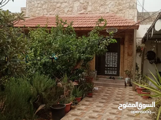 140 m2 More than 6 bedrooms Townhouse for Sale in Irbid Maru