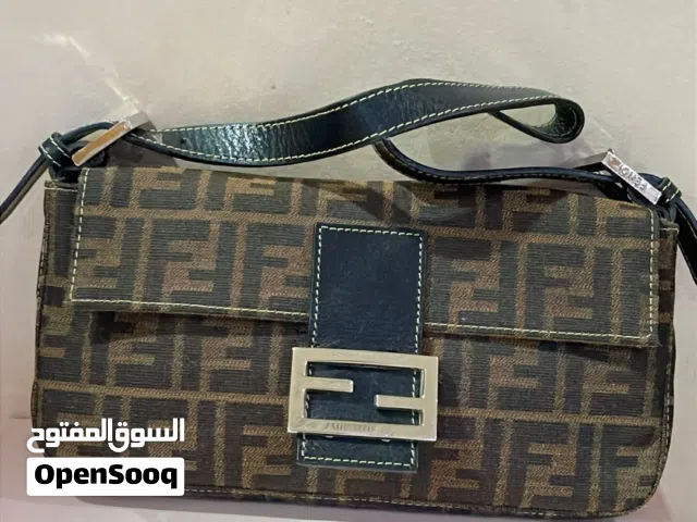 حقيبه فندي مقاس صغير للمناسبات السعر 40