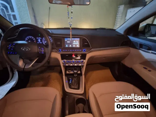 2020 هيونداي النترا SEL