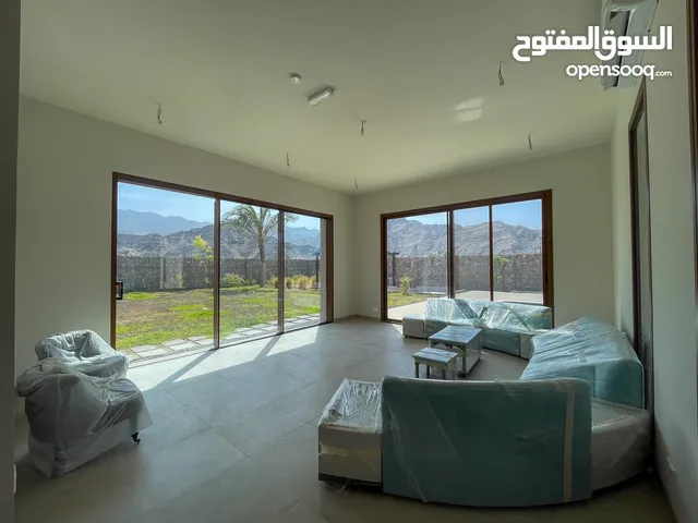 Spacious 4-Bedroom Farmhouse for Sale in Jebel Sifah