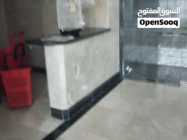 سكن بنات مشترك منطقه الروضه 2 جميع الخدمات بنايه نضيفه جدا سكن هادئ غرفه وصاله ل 4 بنات فقط