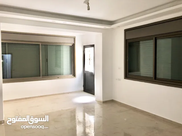 160 m2 3 Bedrooms Apartments for Sale in Ramallah and Al-Bireh Al Tira