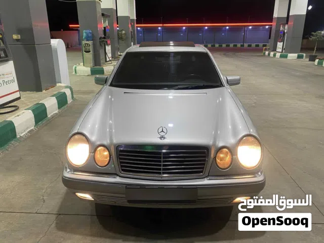 1998 Mercedes Benz E-Class E 200