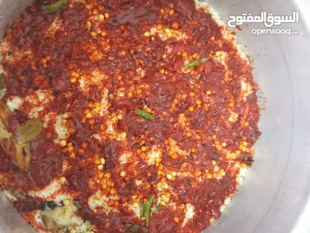 طباخ يمني مقيم جاهز للعمل التفاصيل واتساب