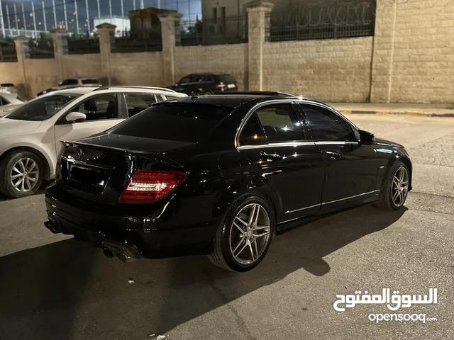 مرسيدس بنز c200 2011
