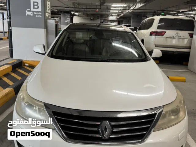 2012 رينو سافران SE