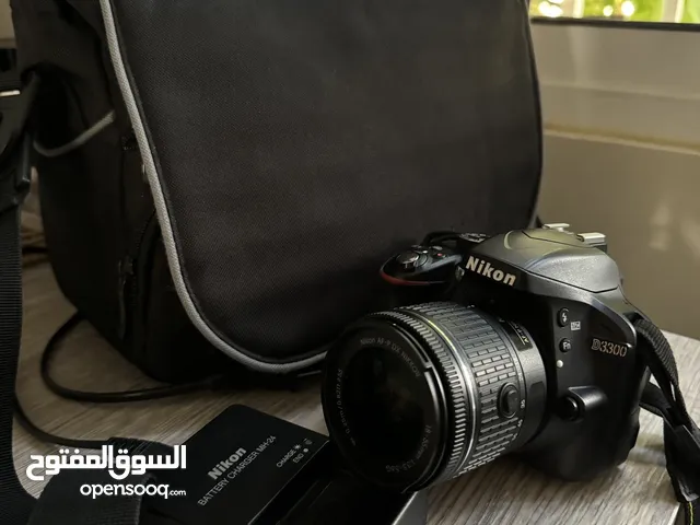 Nikon D3300 + (18-55MM)