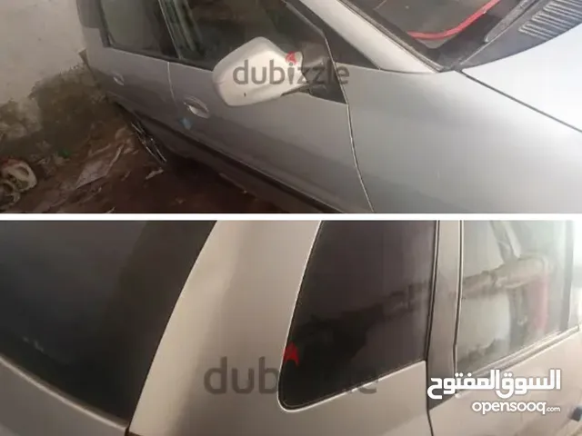 هيونداي لافيتا 2004