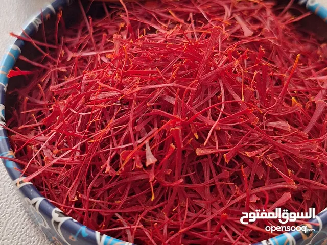 زعفران سوبر نجين الملكي الحديدي من أفضل مزارع قائنات، إيران أفضل طعم ولون للطعام