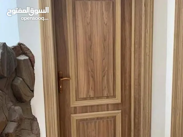 مستعدون لعمل أبواب خشب صاج درجه أولى العنوان أبو الخصيب حمدان قرب جامع الهذلول