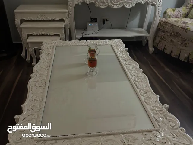 للبيع مجموعة من قطع الأثاث شبه جديد للبيع جميع القطع