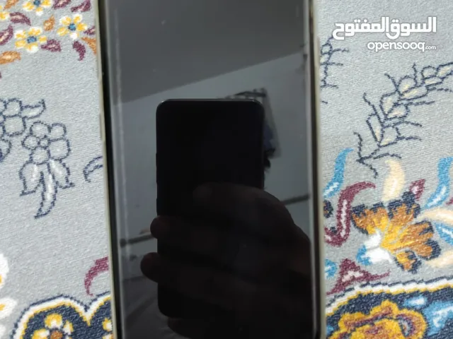 LG V40 التخزين 64 على 6