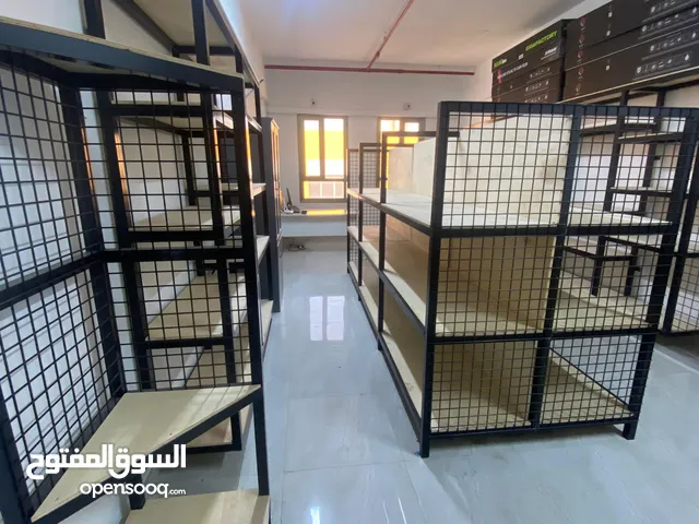 للبيع مخزن مجهز بالكامل للبضائع والتخزين في الري اجاره