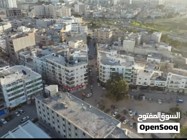 عقار سكني تجاري في منطقة (البركة)