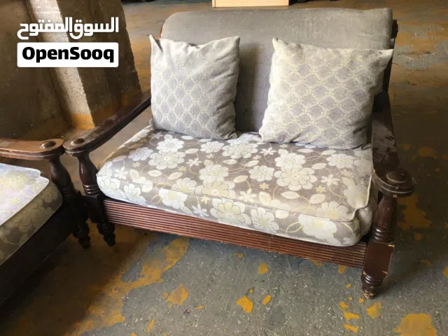 طقم كنب امريكي مستعمل خشب زان اسمه ملكي اسفنجه دالوب زنبرك اشلي