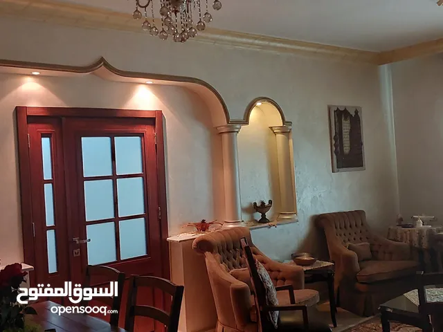 شقه للبيع 150 متر