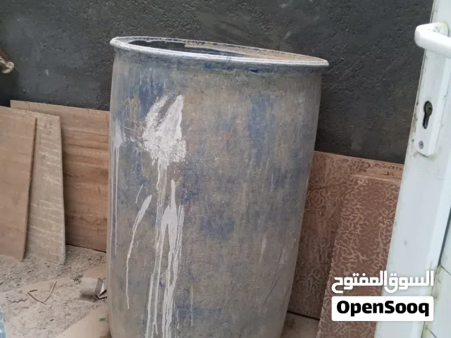 برميل ماء بناء
