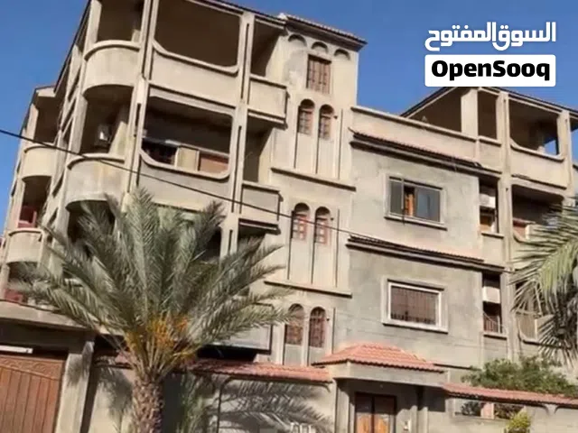 فيلا 4 طوابق أقرأ الوصف تفهم