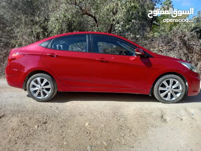 هيونداي اكسنت 2013 فتحة سقف محرك 1600 للبيع