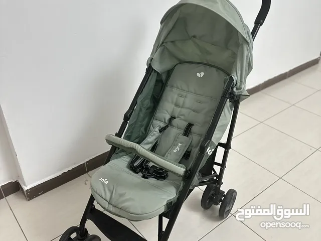 عربات أطفال للبيع اسعار مختلفة داخل الاعلان