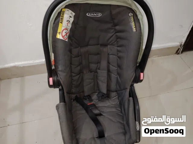 كرسي أطفال للسيارة