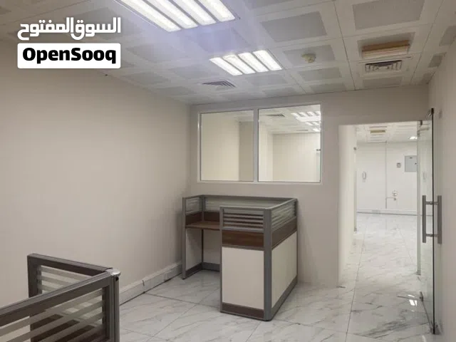 مكتب 120م بمساحه مفتوحه للايجار في 18 نوفمبر العذيبه/ Office Open Space For Rent In 18 Novembr