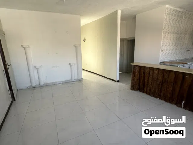 100 m2 2 Bedrooms Apartments for Rent in Zarqa Hay Ramzi