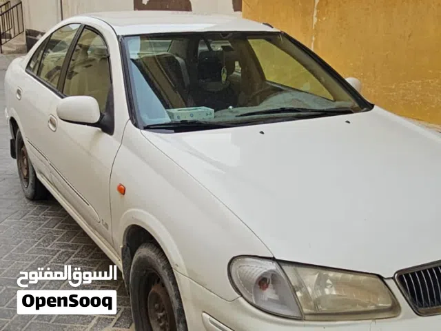 Nissan sunny 2003 model