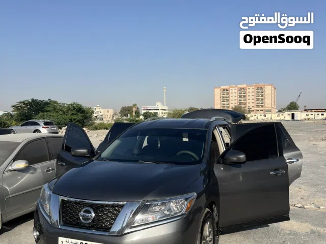 2015 نيسان باثفايندر SV