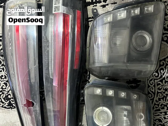 Yukon  escalade  tahudeHeadlights and back lights both
